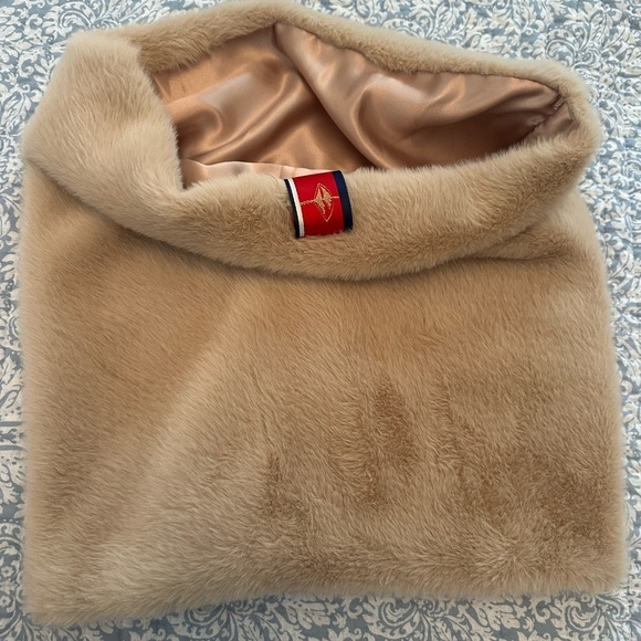 Pretty Rugged faux fur super soft perfect camel SCARF& CAPE/shawl From SharkTank - Picture 7 of 11